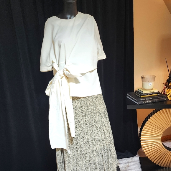 HAE BY HAEKIM WHITE ASYMMETRICAL TIE WAIST BLOUSE TOP SIZE F - Picture 1 of 11